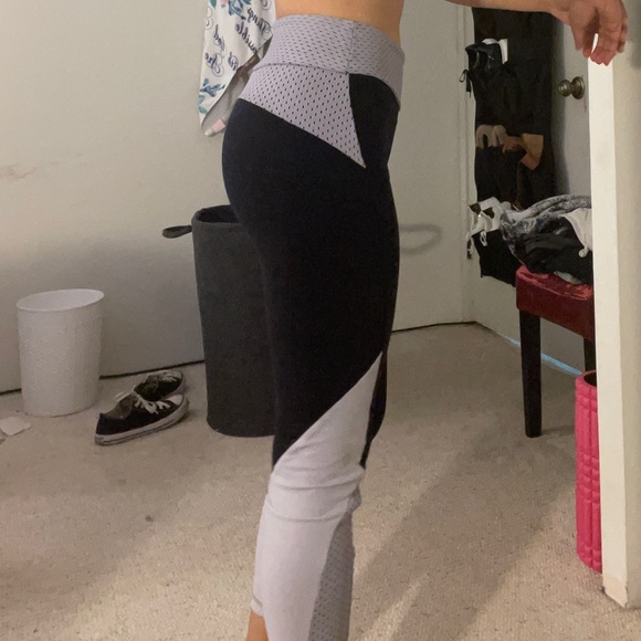 Workout Leggings - Picture 4 of 4